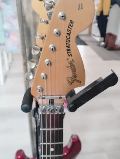 Fender Stratocaster deluxe Serie mexicains, View more
