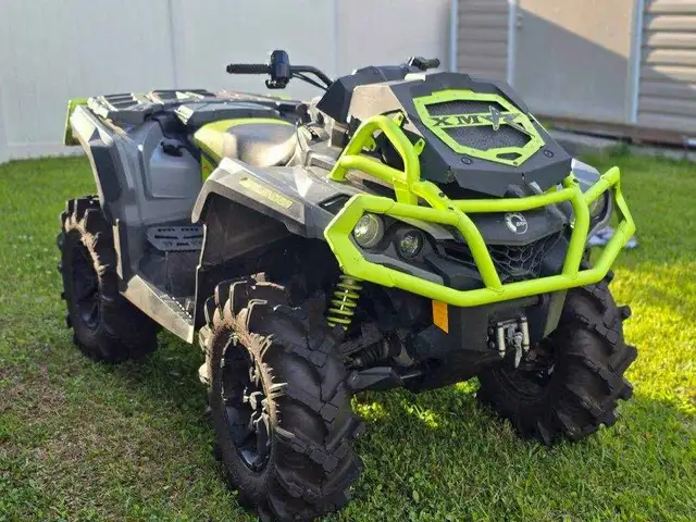 2021 CAN-AM OUTLANDER X MR 1000R-BLACK! in ATVs in Dartmouth - Image 2