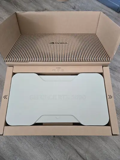 Nvidia GeForce RTX 5090FE - read, View more