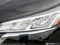 This Nissan Kicks Play has a strong Regular Unleaded I-4 1.6 L/98 engine powering this Variable tran... (image 9)