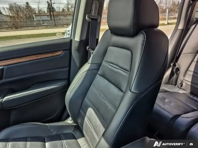 2021 Honda CR-V Touring | One Owner | Moonroof | Leather in Cars & Trucks in Calgary - Image 25