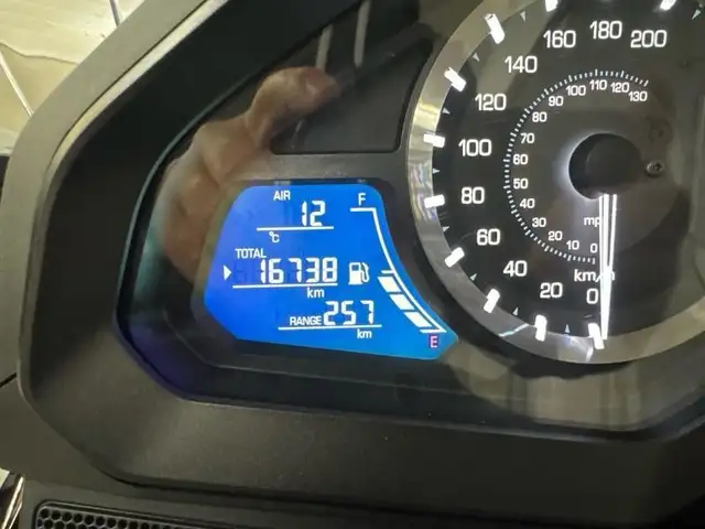 2023 Honda GL1800 Goldwing Tour DCT in Sport Touring in Drummondville - Image 13