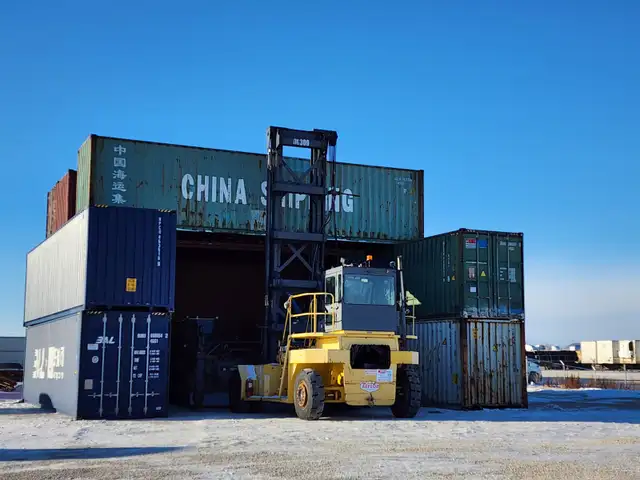 Extra Wide doors 13ft x 2 / New 40' Shipping Container for Sale in Storage Containers in Winnipeg - Image 8