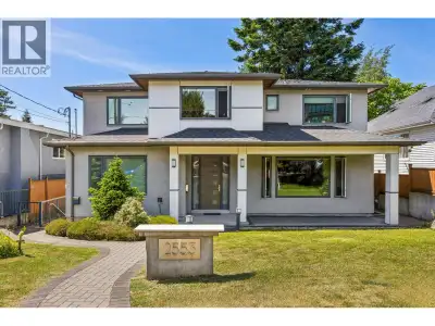 Builder´s own custom Upper Lonsdale home offering 5,000+ square ft of luxury living with exceptional...
