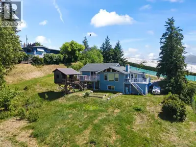Set on a spacious 0.35-acre lot in sought-after Erickson, this 3-bedroom, 3-bathroom home offers com...