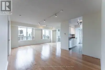 2210 - 33 EMPRESS AVENUE Toronto (Willowdale East), Ontario