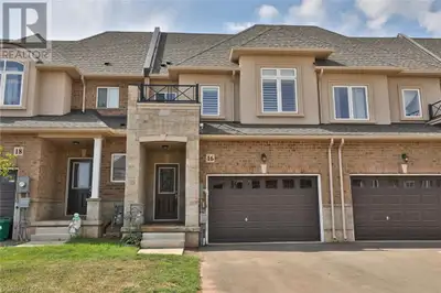 16 ZINFANDEL Drive Stoney Creek, Ontario