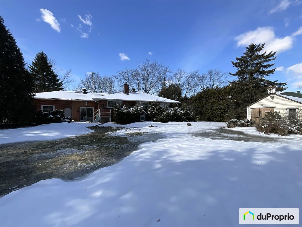 $649,000 - Bungalow for sale in Carignan — photo 2
