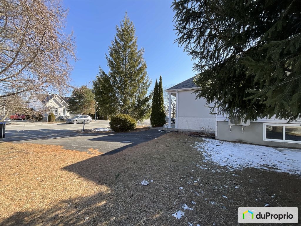 $549,900 - Bungalow for sale in Ste-Marthe-Sur-Le-Lac — photo 3