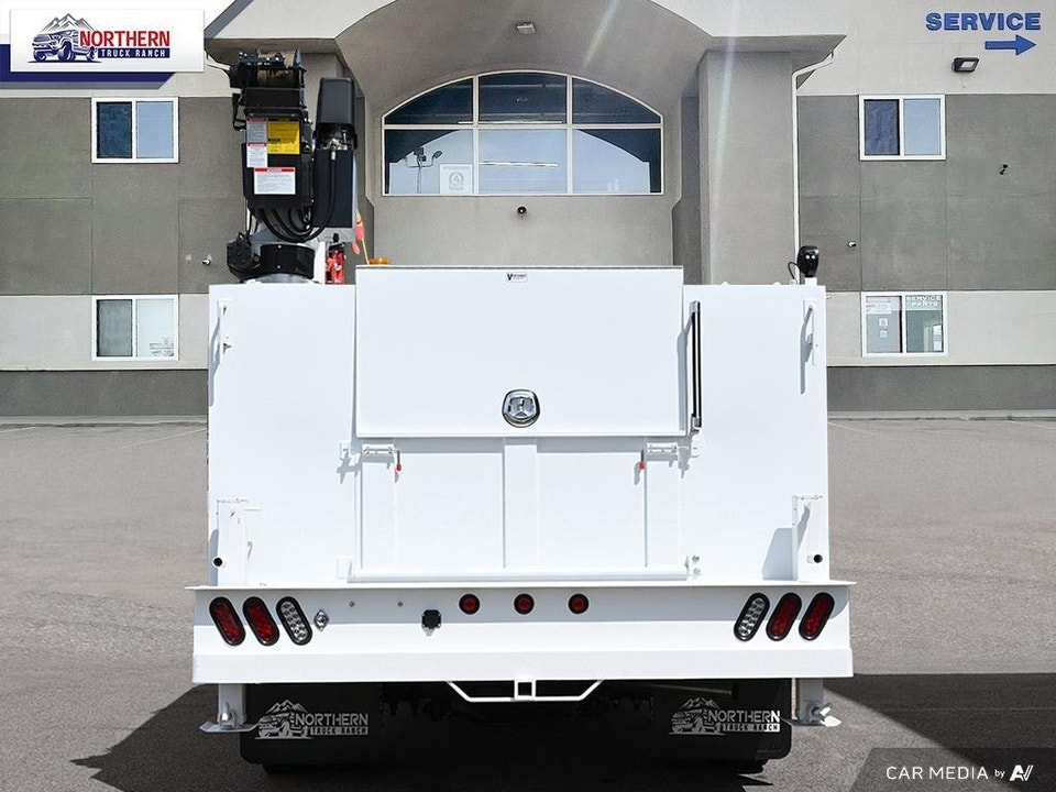 Ford F-550 2025 photo 5