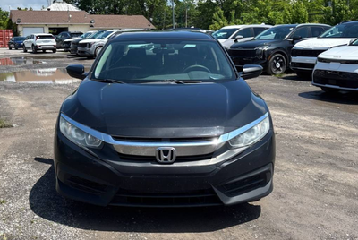 2016 Honda Civic Manuelle 185 000 KM . TRÈS BEAU LOOK - LIQUIDATION . AUCUN ACCIDENT - CARFAX DISPON...