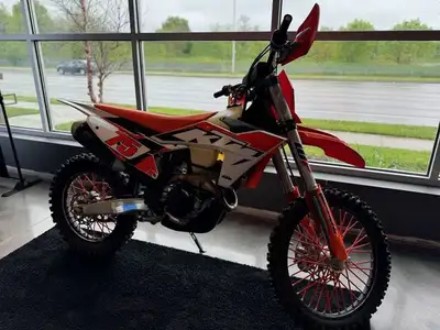 $1500 PRICE REDUCTION DOWN FROM $9499! 2023 KTM 250XC-F just in on trade! On 16 hours on the bike as...
