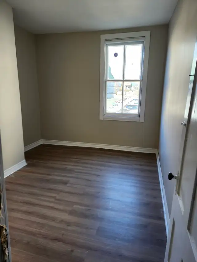 131 Duke St #4 - 3BR Uptown, Top Floor, New Renovation in Long Term Rentals in Saint John - Image 8