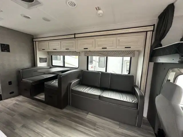 2023 Forest River Forester 2851 LE in RVs & Motorhomes in Nelson - Image 43