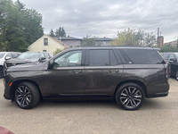 ALG Residual Value. This Cadillac Escalade 4WD delivers a Gas V8 6.2L/376 engine powering this Unkno... (image 1)