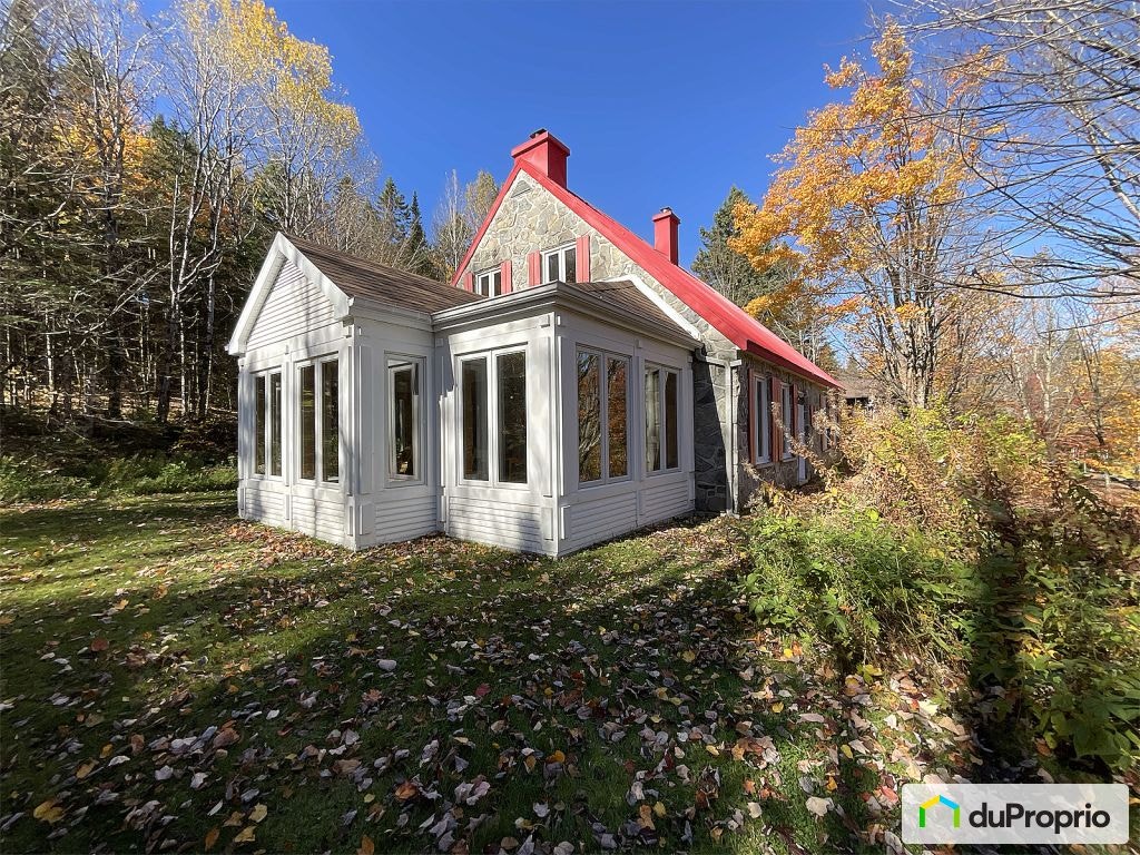 $649,500 - 1 1/2 Storey for sale in Ste-Brigitte-De-Laval — photo 2