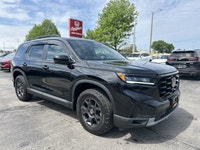 Engineered for discovery and crafted for comfort, this pre-owned 2025 Honda Pilot TrailSport is read... (image 2)