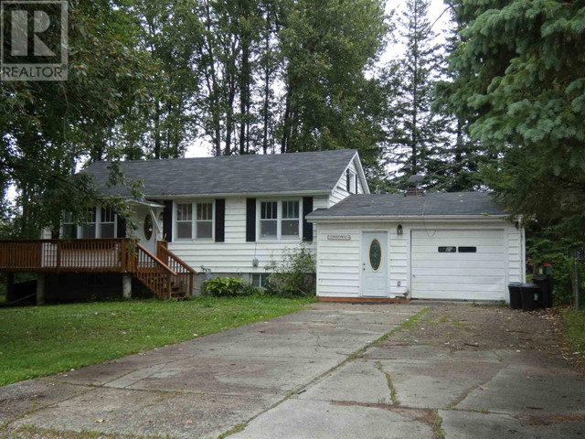 102 Cedar Crescent Longlac, Ontario dans Maisons à vendre  à Thunder Bay