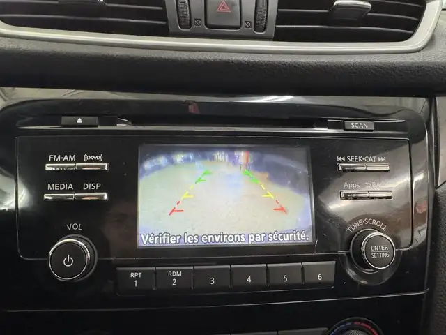 2016 Nissan Rogue FWD 4dr SV in Cars & Trucks in Longueuil / South Shore - Image 26