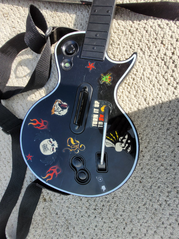 RedOctane Guitar Hero Les Paul Wireless Controller Xbox 360 . in Other in Calgary - Image 2