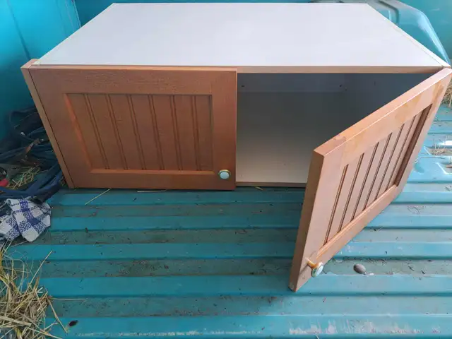 Kitchen cupboard over fridge   36inX 24in X14 in in Cabinets & Countertops in Calgary - Image 3