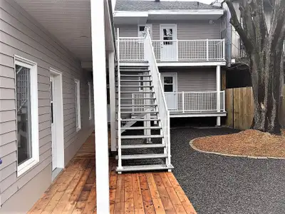 418-655-8281 À voir au 557 rue Boisseau, appartement #2, très beau et propre 3 1/2 situé sur 2 étage...