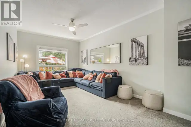 18 GOLDER'S GREEN LANE Ottawa, Ontario62864756236162123