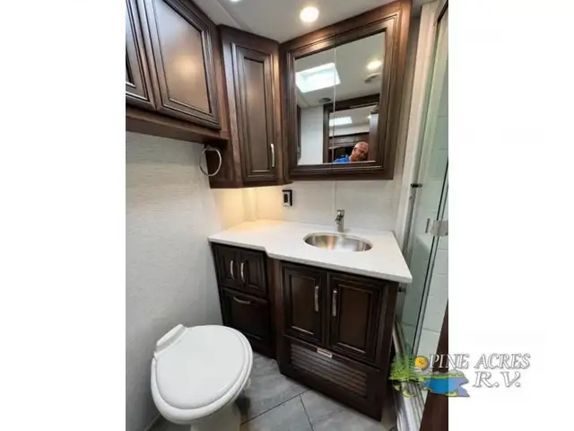 2024 Newmar Bay Star Sport 2912 Gas Full Wall Slide Out+1 more in RVs & Motorhomes in Moncton - Image 31