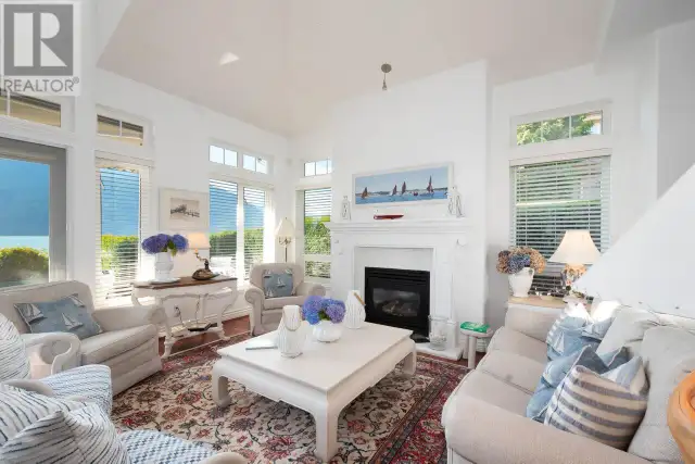 15 BEACH DRIVE Furry Creek, British Columbia in Condos for Sale in Sunshine Coast - Image 4