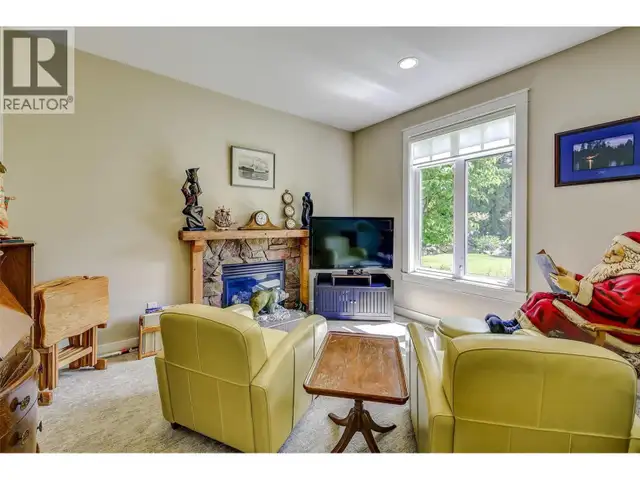 3672 Luxmoore Road Kelowna, British Columbia in Houses for Sale in Penticton - Image 29