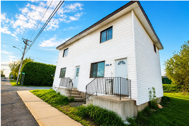 21919 Main Street, Unit A: 2 Bedroom Apartment (Glengarry)