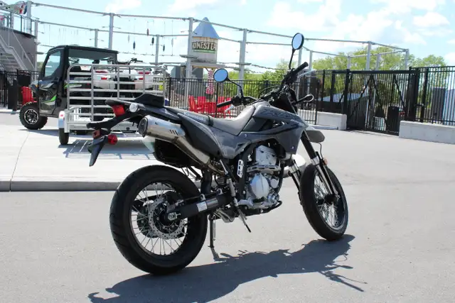 2025 Kawasaki KLX300SM DUAL-PURPOSE BIKE in Sport Bikes in Trenton - Image 4