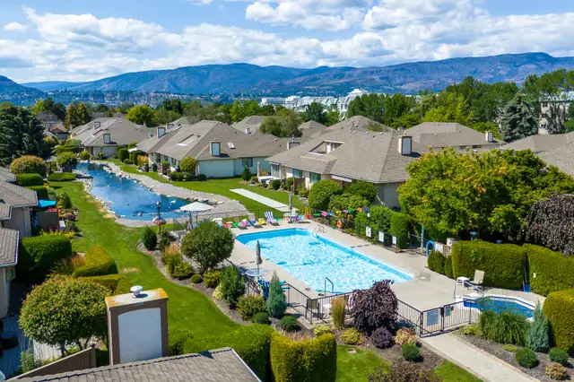 IMMACULATE RANCHER IN LOWER MISSION! 950 Lanfranco Road