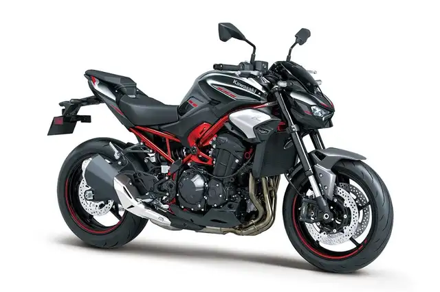 2025 KAWASAKI Z900 in Sport Bikes in Longueuil / South Shore - Image 8