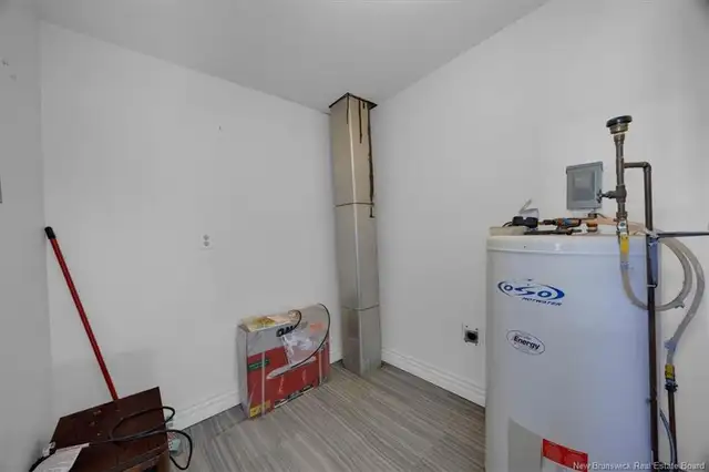 32 Cedar Grove Crescent - 2 Upper Bedroom Unit in Saint John in Long Term Rentals in Saint John - Image 11