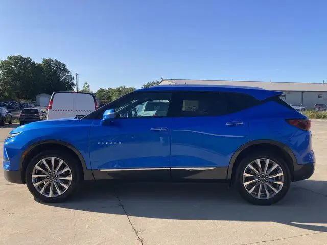 2024 Chevrolet Blazer Premier AWD | 360 Camera in Cars & Trucks in Hamilton - Image 11