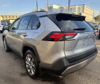 **CARS TRUCKS SUV 4X4 VAN AWD EDMONTON FINANCING AVAILABLE EASY FINANCING ** 2023 TOYOTA RAV4 LIMITE... (image 4)