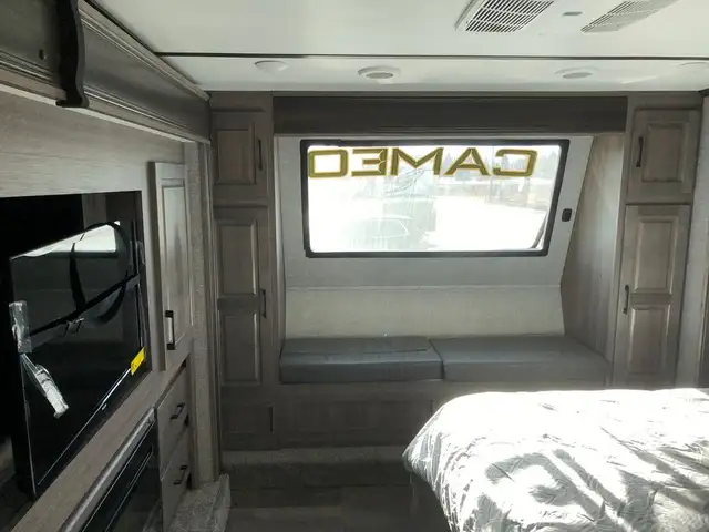 2020 Crossroads Cameo CE3801RK in Travel Trailers & Campers in St. Albert - Image 23