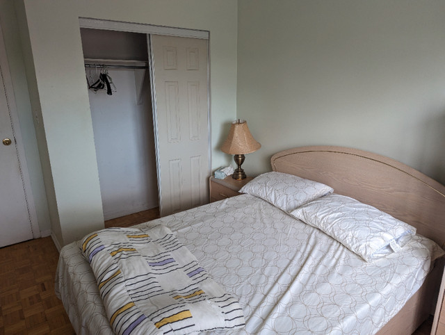 Furnished quiet private Airbnb room in a west island home dans Chambres à louer et colocs  à Ville de Montréal - Image 2
