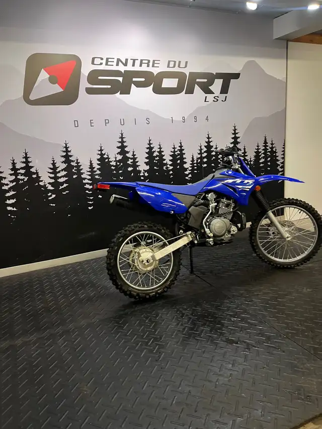 2025 Yamaha TT-R 125 MOTO NEUVE SEULEMENT 35 KM DE ROULER AUBAIN in Other in Lac-Saint-Jean - Image 6
