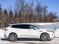 - Sunroof - Heated Seats - Heated Steering Wheel - Power Liftgate - Navigation - Rear View Camera -... (image 3)