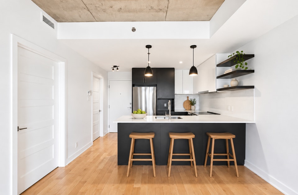 SAINT LÉONARD LUXUEUX CONDO 4 1/2 AVEC UN MOIS GRATUIT 2