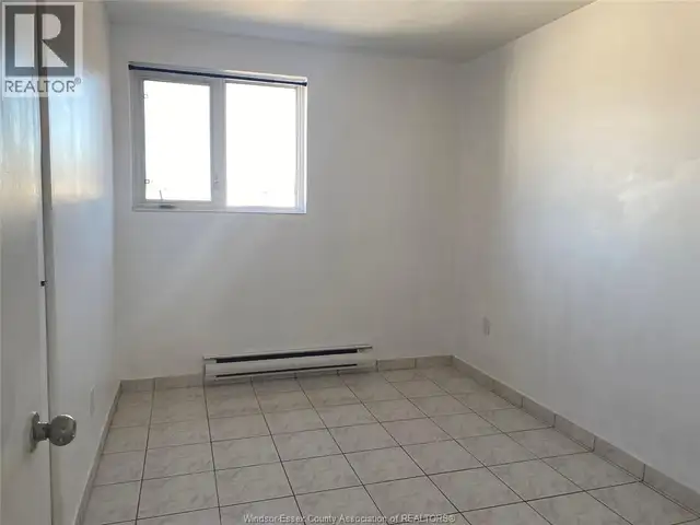 2476 RIVARD AVENUE Windsor, Ontario in Long Term Rentals in Windsor Region - Image 5