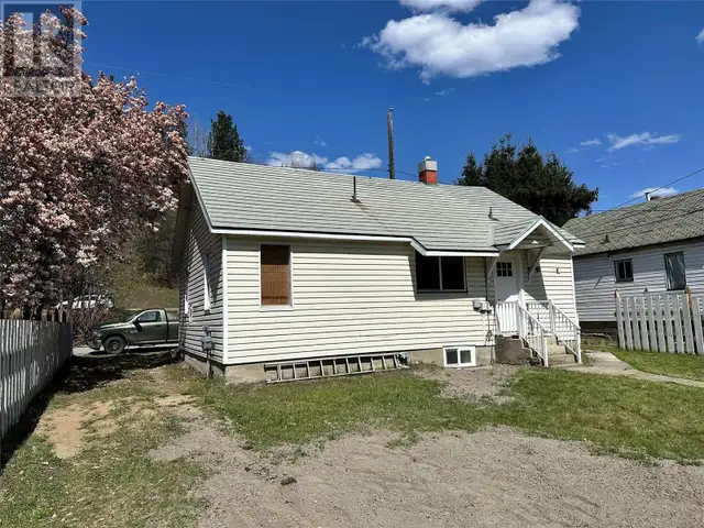 2264 Eighth Avenue Trail, British Columbia in Houses for Sale in Nelson - Image 20