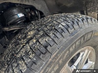 | Rear Parking Sensors | SYNC 4 911 Assist | Auto High-Beam Headlights | Engine Block Heater | Remot... (image 9)