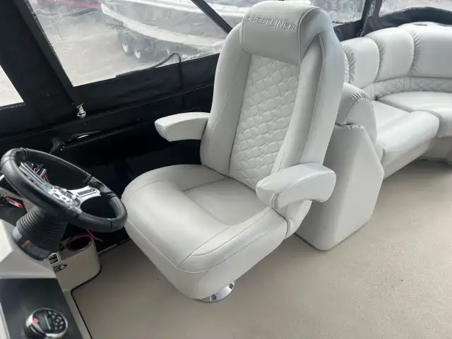 2018 CRESTLINER 200 RALLY DX in Powerboats & Motorboats in Saguenay - Image 20