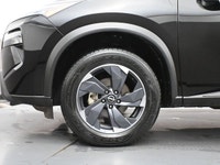 The Nissan Rogue delivers sleek styling, advanced technology, and exceptional comfort in a versatile... (image 3)