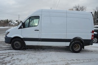 Clean Carfax, Full service record, Low mileage, 144 Wheelbase, Diesel, Bluetooth, Backup camera, Pow... (image 1)