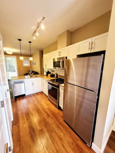 303-110 Baxter Landing, Kitimat, BC This modern semi-furnished 2 bedroom 2 bathroom townhouse is loc...