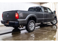 **ONE OWNER - ACCIDENT FREE** 42,316 KM This 2016 Ford F-250 4x4 Crew Cab XL Longbox is powered by a... (image 6)